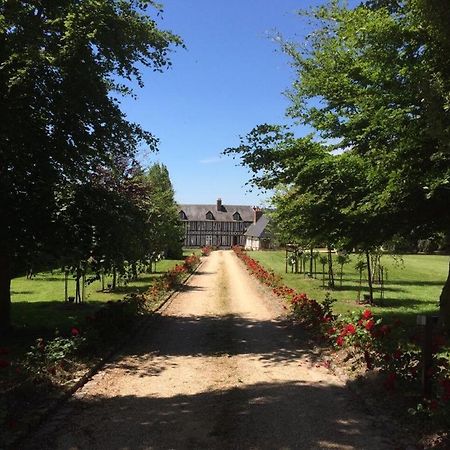 La Gloriette Gite Situe Dans La Propriete Dun Magnifique Manoir Vatteville Eksteriør billede